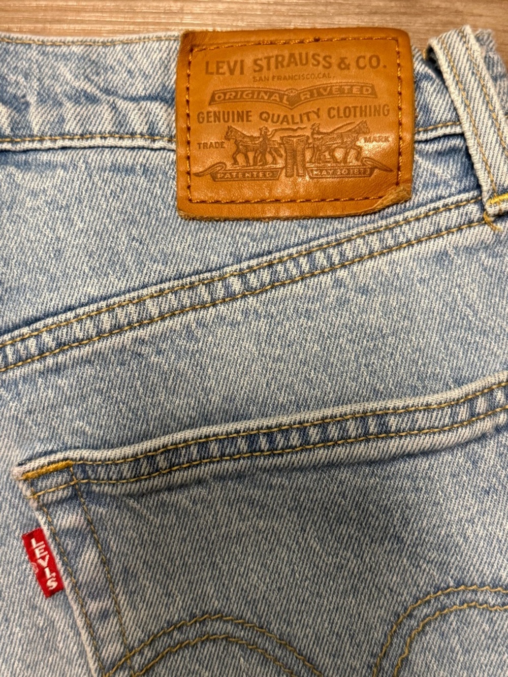 Levi’s Premium Ribcage Straight Jeans 27 Tango Swing Light Wash Distressed - Picture 6 of 16